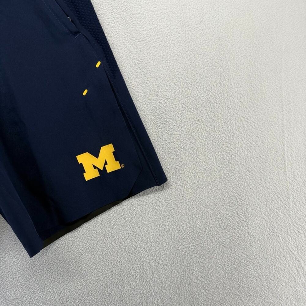 University Of Michigan Shorts Mens Small Blue Athletic Nike Jordan Jumpman Split - Picture 2 of 10